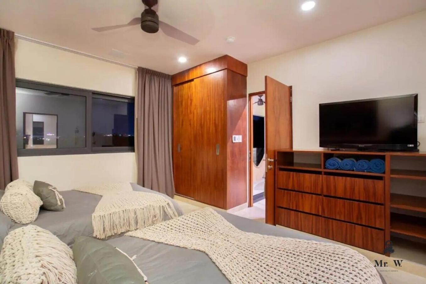 Private Pool & Jacuzzi Steps To Beach & 5Th Ave Playa del Carmen Eksteriør bilde